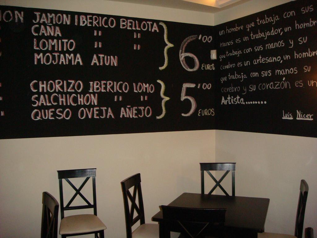 Hotel Leon Tierra De Vinos La Palma Del Condado Exteriör bild