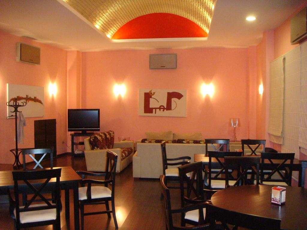 Hotel Leon Tierra De Vinos La Palma Del Condado Exteriör bild